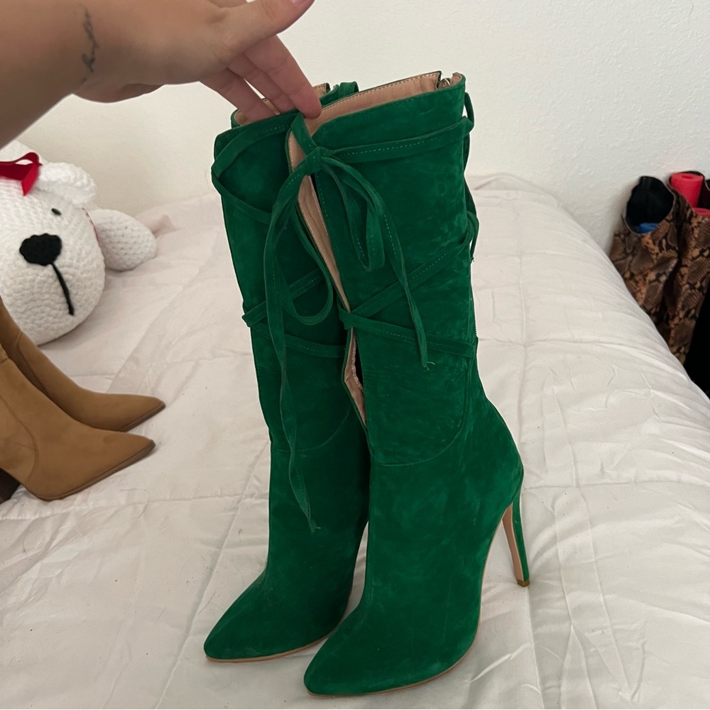 Emerald boots
